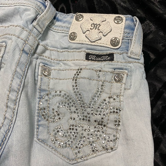 Girls Miss Me jean shorts - Picture 4 of 4